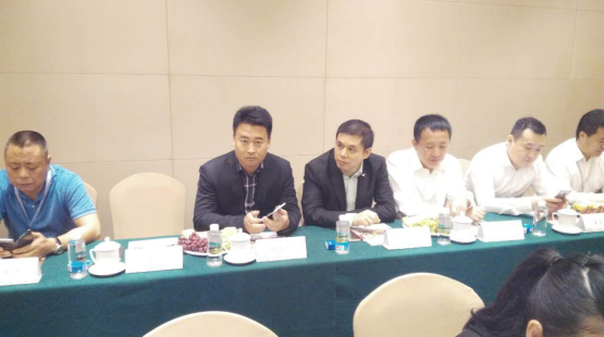 仟億達作為龍商會成員,積投身節(jié)能環(huán)保能源事業(yè),利用生物質(zhì)多聯(lián)產(chǎn)、碳交易等業(yè)務(wù)為龍江做貢獻,助力龍江經(jīng)濟發(fā)展。 仟億達作為龍商會成員,積投身節(jié)能環(huán)保能源事業(yè),利用生物質(zhì)多聯(lián)產(chǎn)、碳交易等業(yè)務(wù)為龍江做貢獻,助力龍江經(jīng)濟發(fā)展。